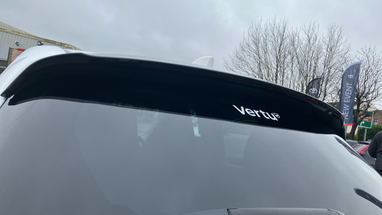 Toyota Yaris 1.5 Hybrid Design 5dr CVT Hybrid Hatchback